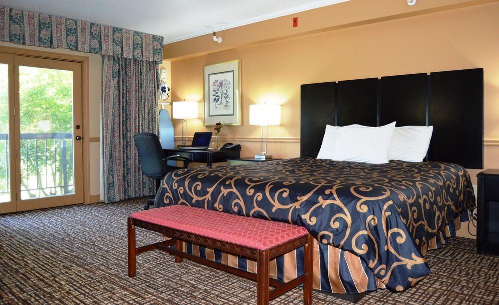 New World Inn Barre Bagian luar foto