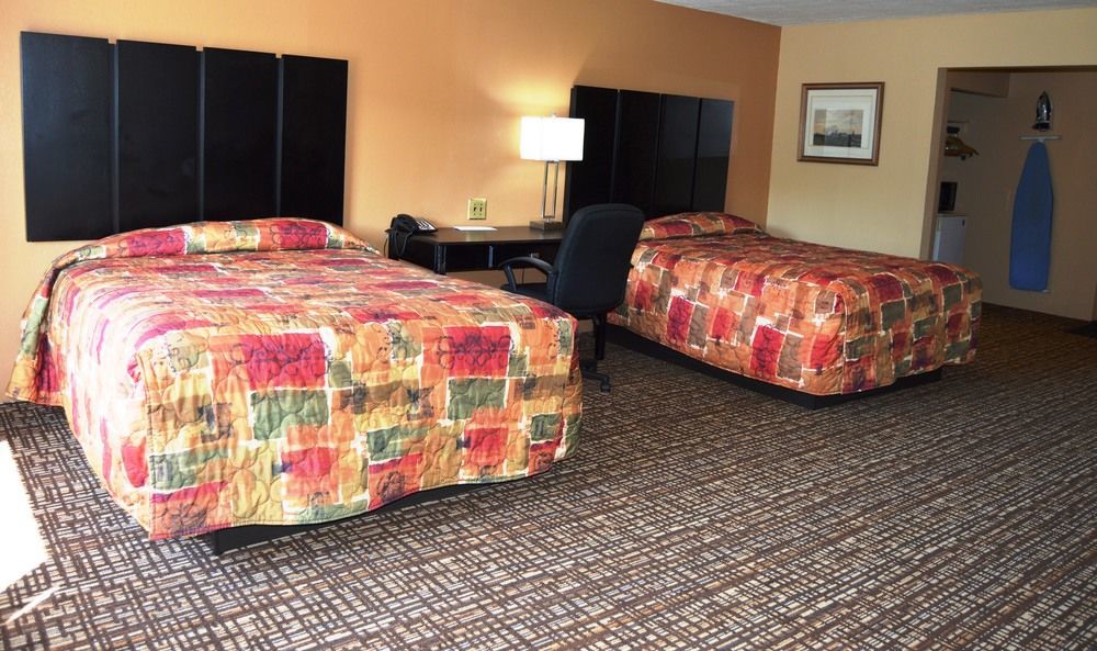 New World Inn Barre Bagian luar foto