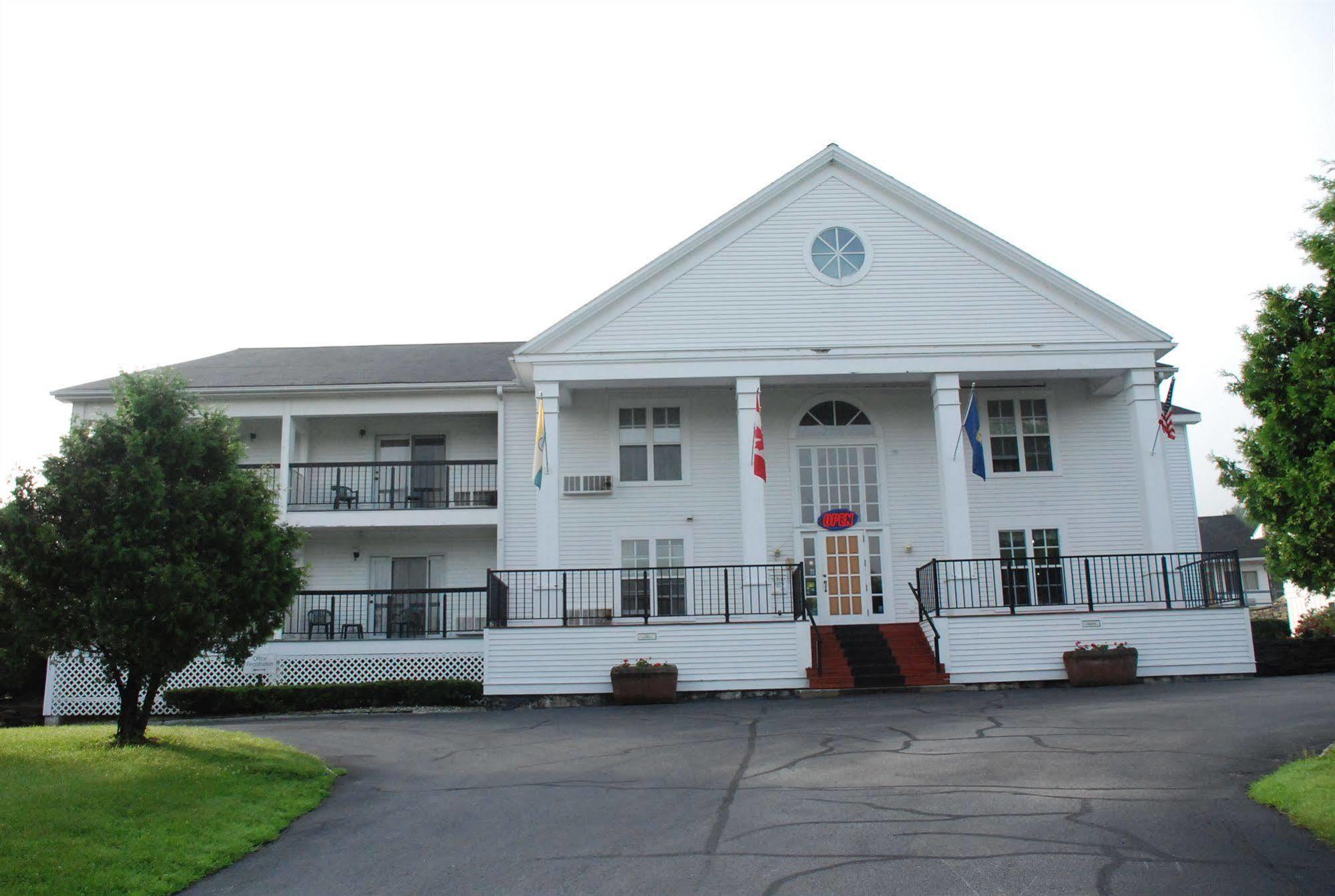 New World Inn Barre Bagian luar foto