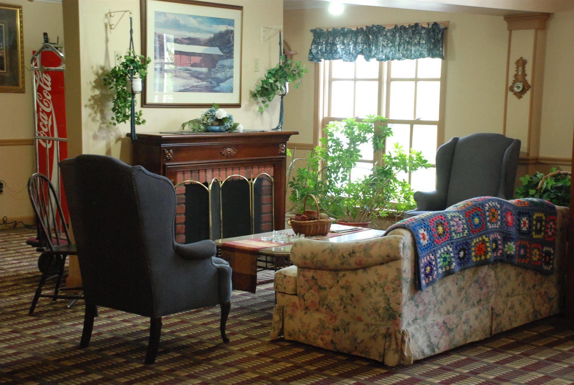 New World Inn Barre Bagian luar foto