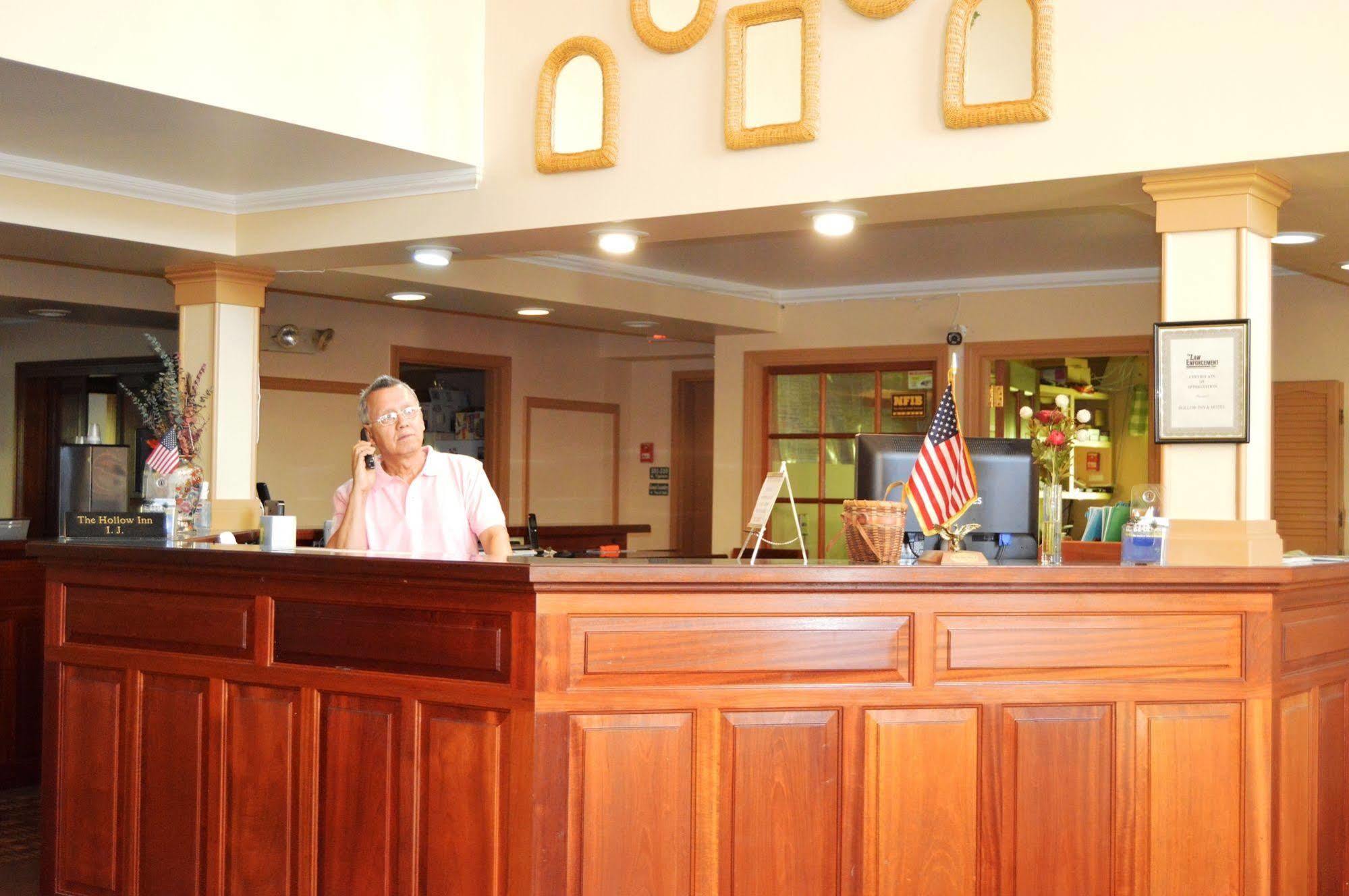 New World Inn Barre Bagian luar foto