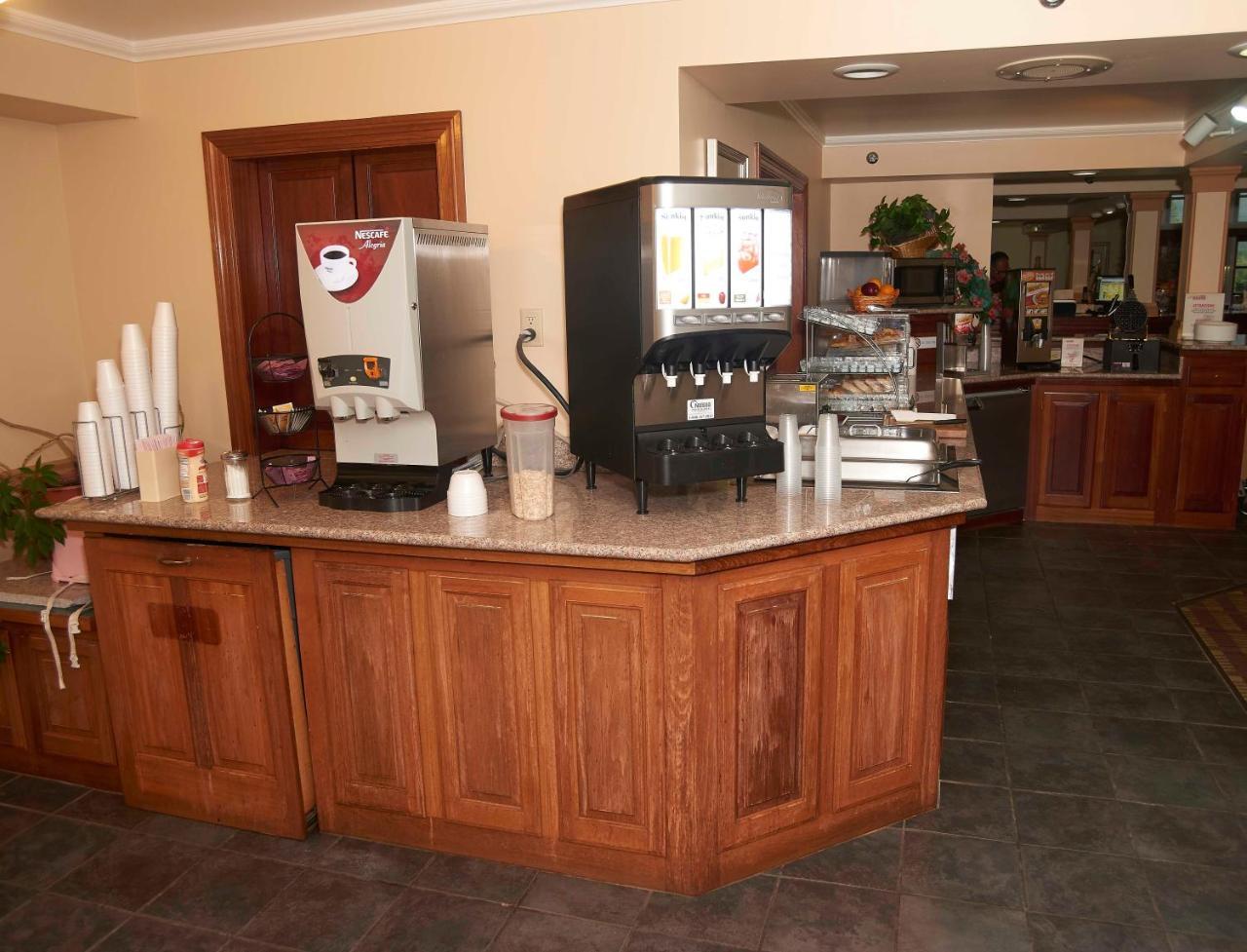 New World Inn Barre Bagian luar foto